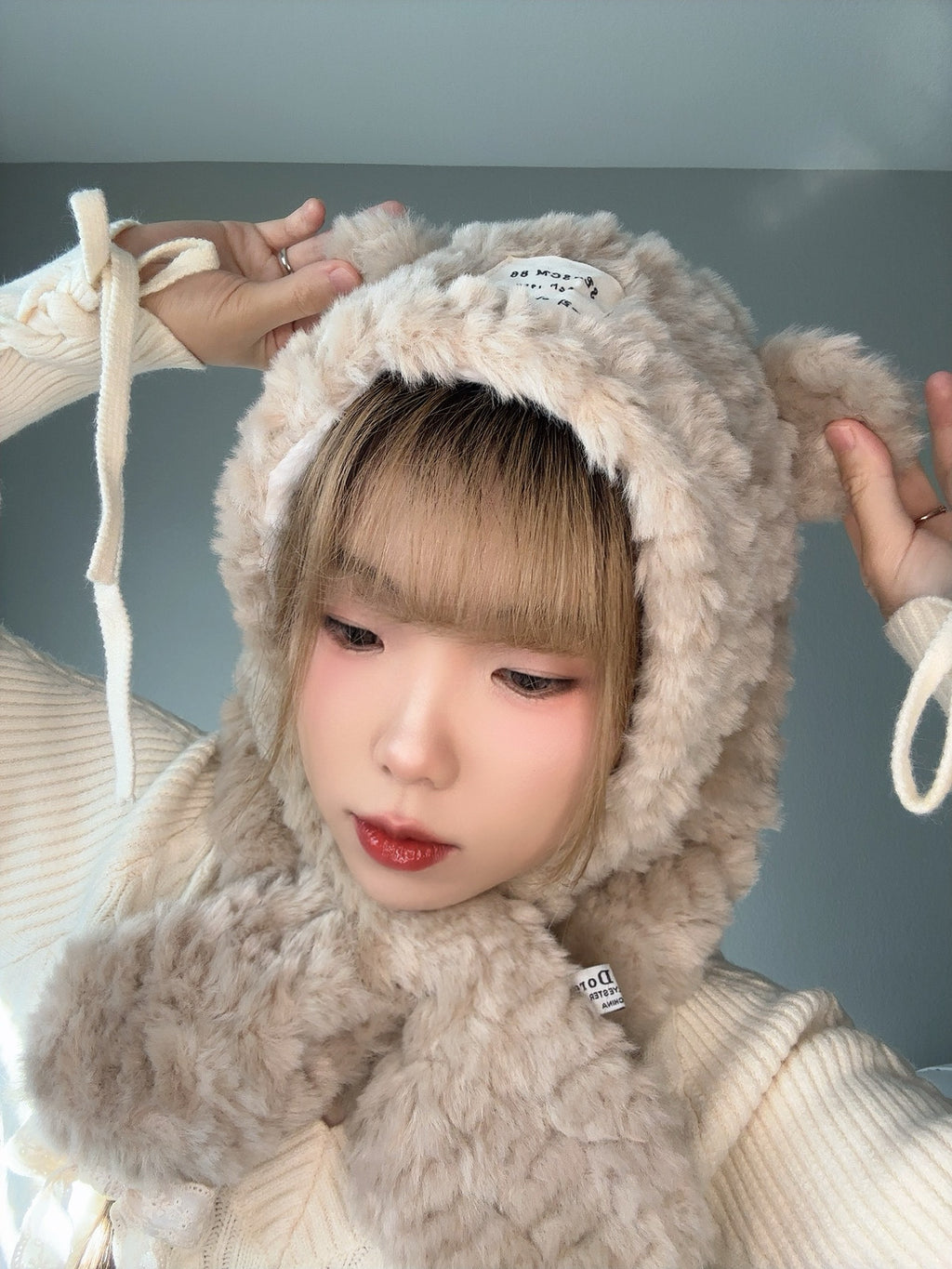 Beige Bear Hood Scarf – Cute Plush Winter Hood side view.