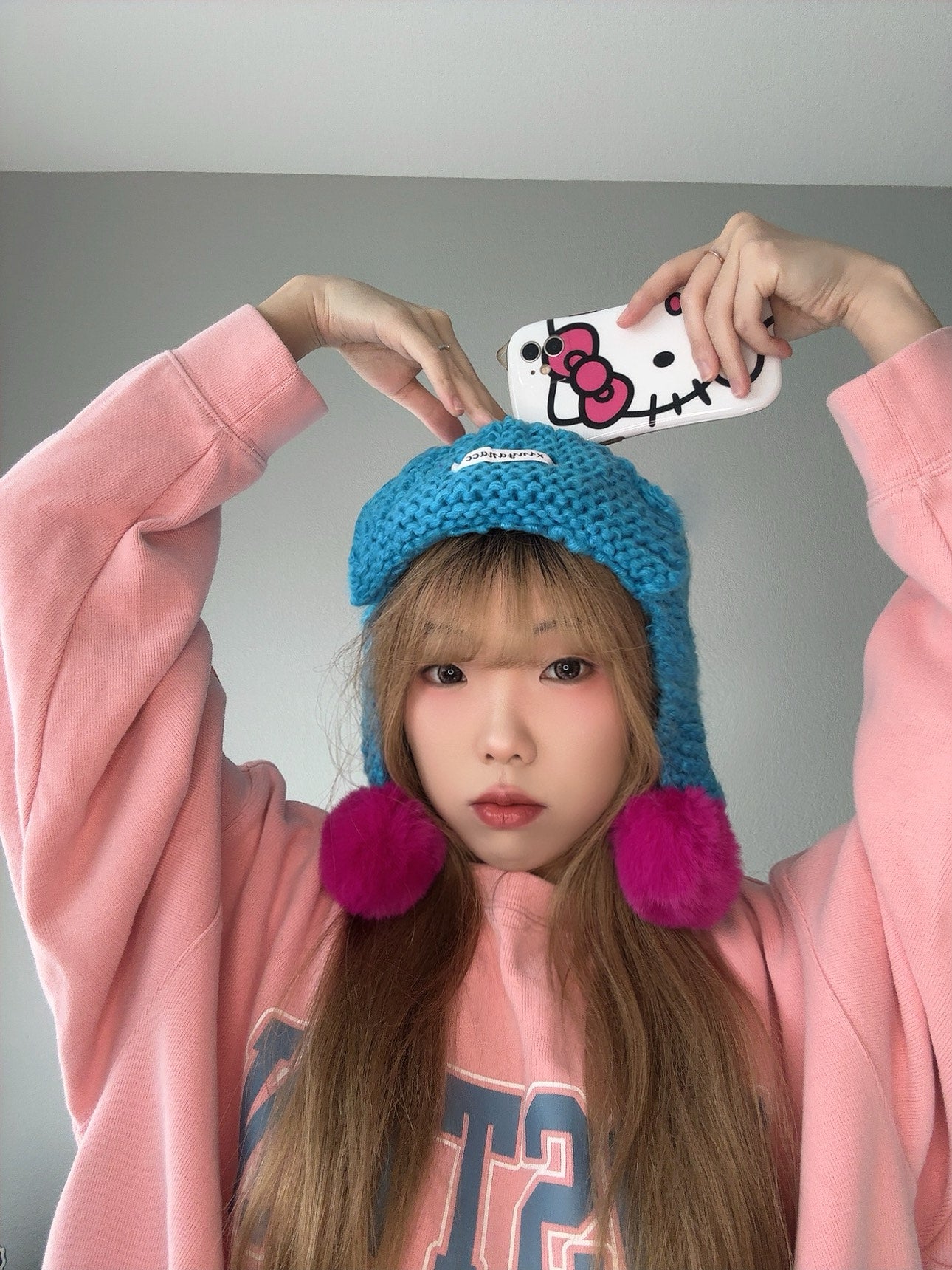 Blue Pom Pom Knit Hat – Colorful Winter Beanie icon view.